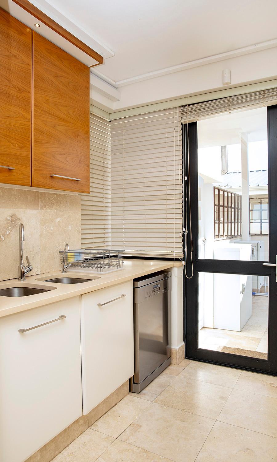 74 On Marine Apartment Hermanus Bagian luar foto