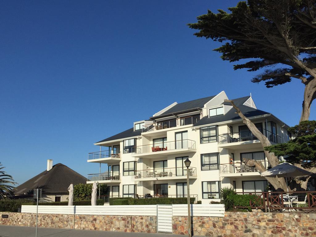 74 On Marine Apartment Hermanus Bagian luar foto