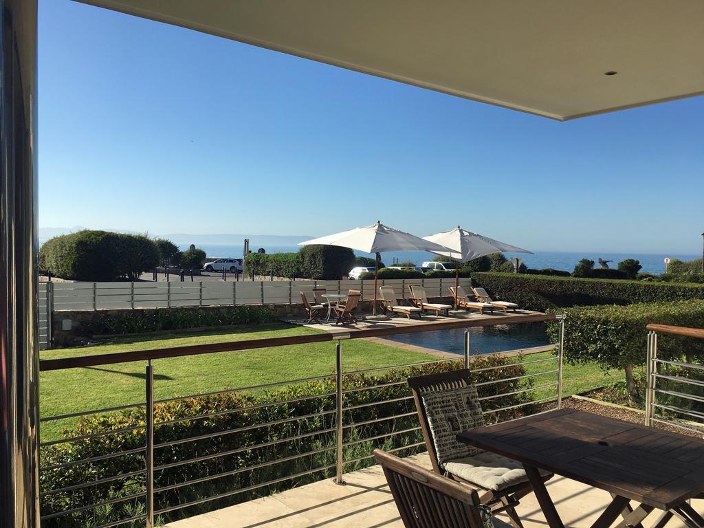 74 On Marine Apartment Hermanus Bagian luar foto